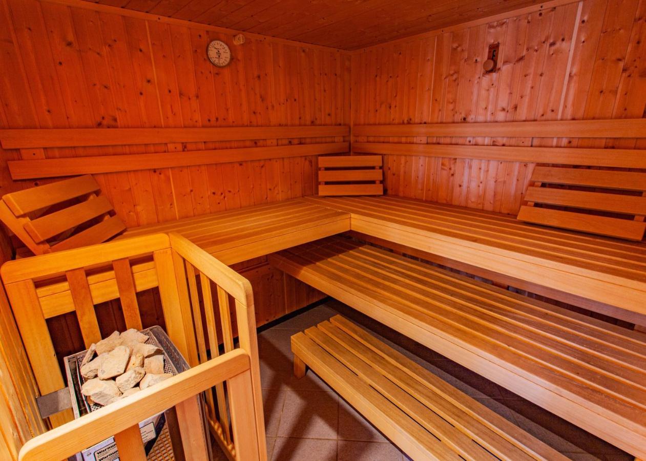 Gaestehaus Hartweger Haus im Ennstal Dış mekan fotoğraf